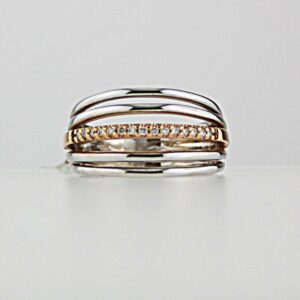 ANELLO FASCIA IN ORO E DIAMANTI