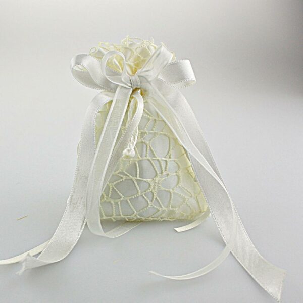 CONFEZIONE SACCHETTO PANNA