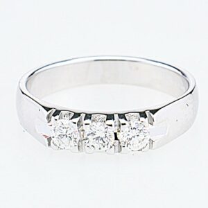 ANELLO TRILOGY IN ORO CON DIAMANTI