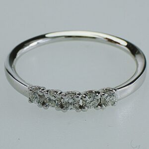 ANELLO FEDINA IN ORO CON DIAMANTI