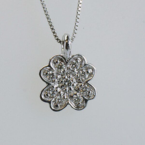COLLANA QUADRIFOGLIO IN ORO CON DIAMANTI