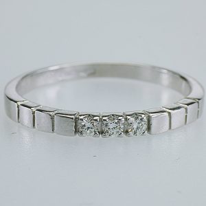 ANELLO TRILOGY IN ORO CON DIAMANTI