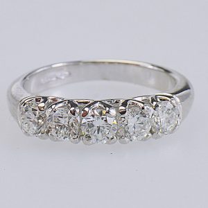 ANELLO FEDINA IN ORO CON DIAMANTI