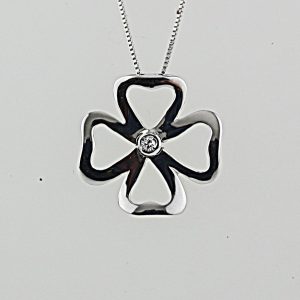 COLLANA IN ORO E DIAMANTI