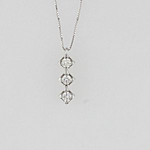 COLLANA IN ORO E DIAMANTI